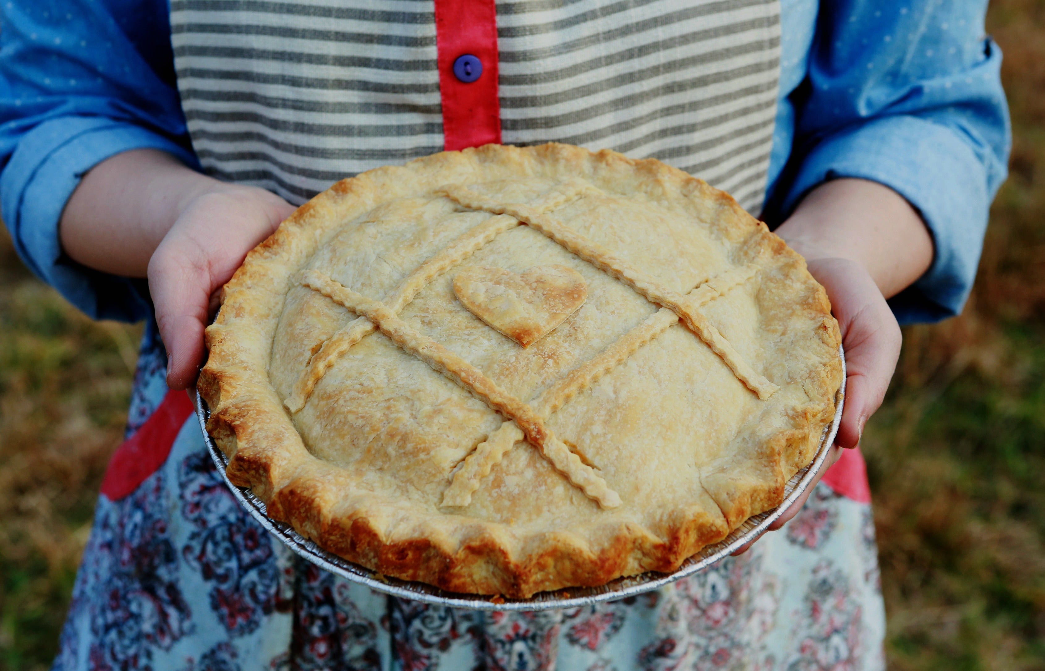 slice_pie_handmade_pies_about_us.jpg